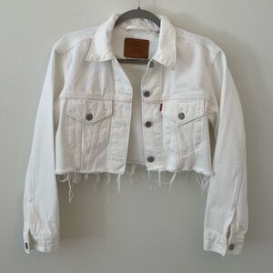 LEVI’S White Cropped Jean Jacket